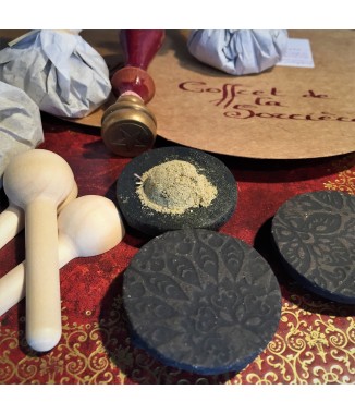 Cuillère pour encens en poudre